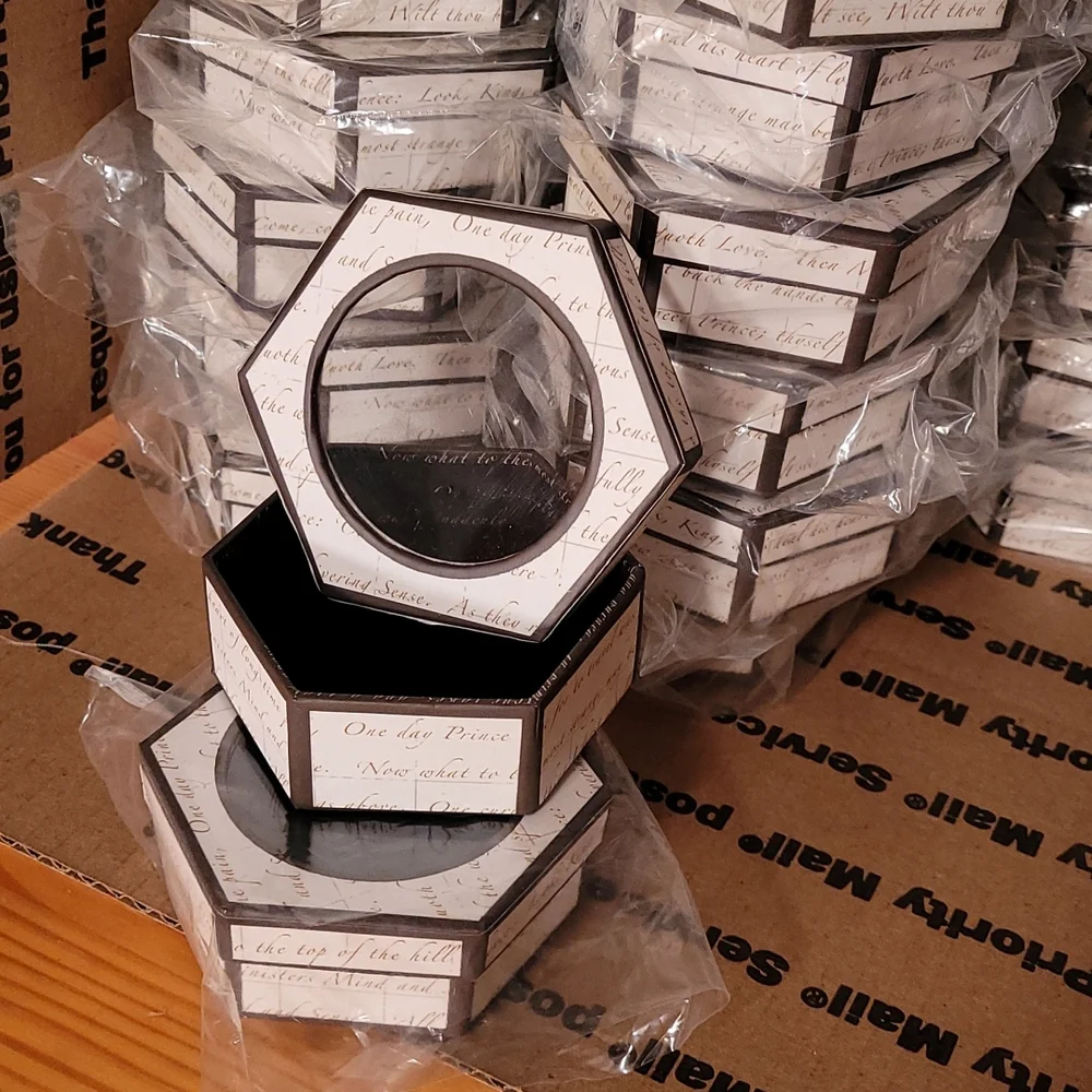 50 beautiful mini hexagon boxes perfect size jewelry or miniatures - Picture 2 of 5